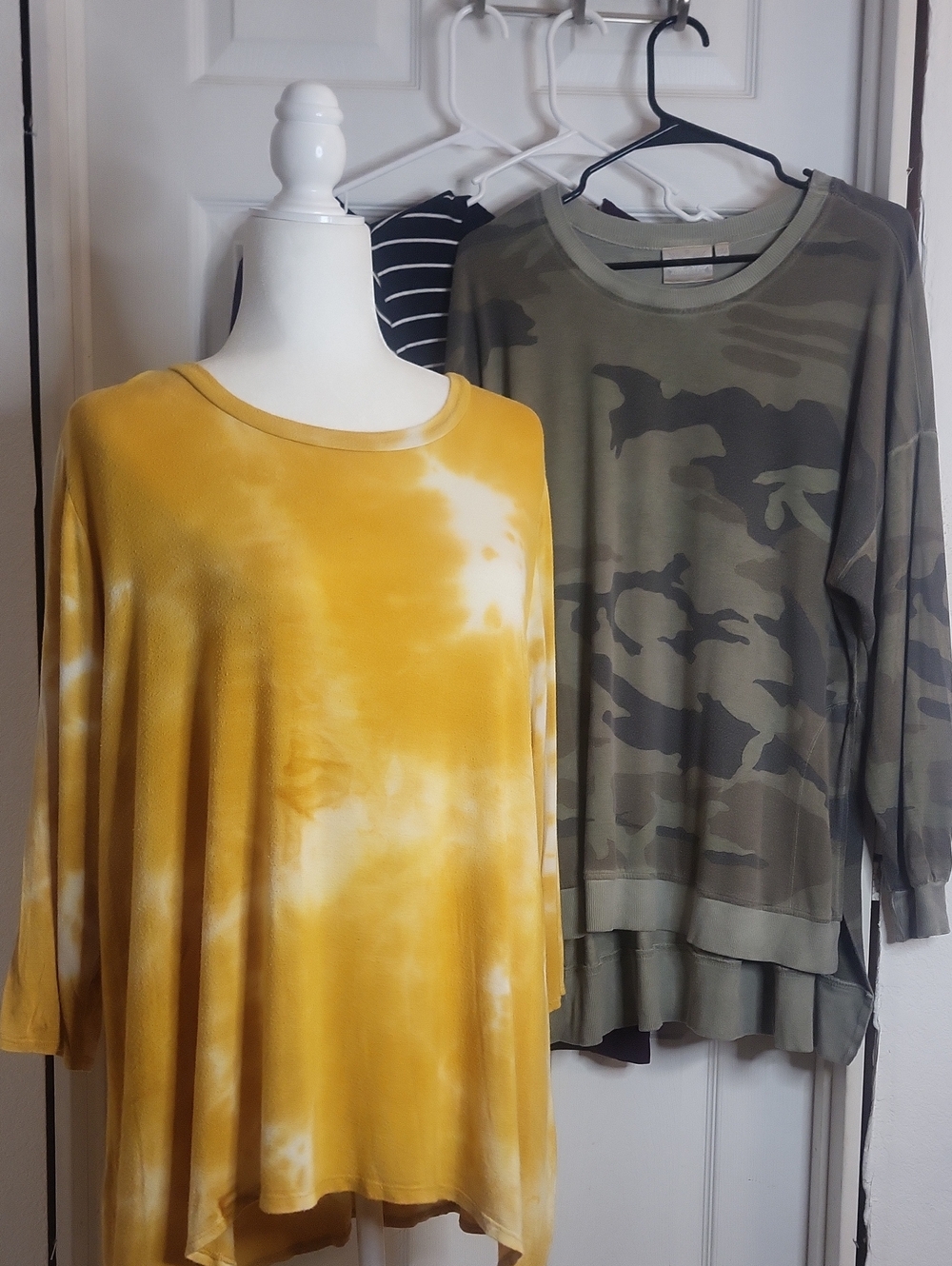 Bundle Of 4 LONG SLEEVE TOPS 1X